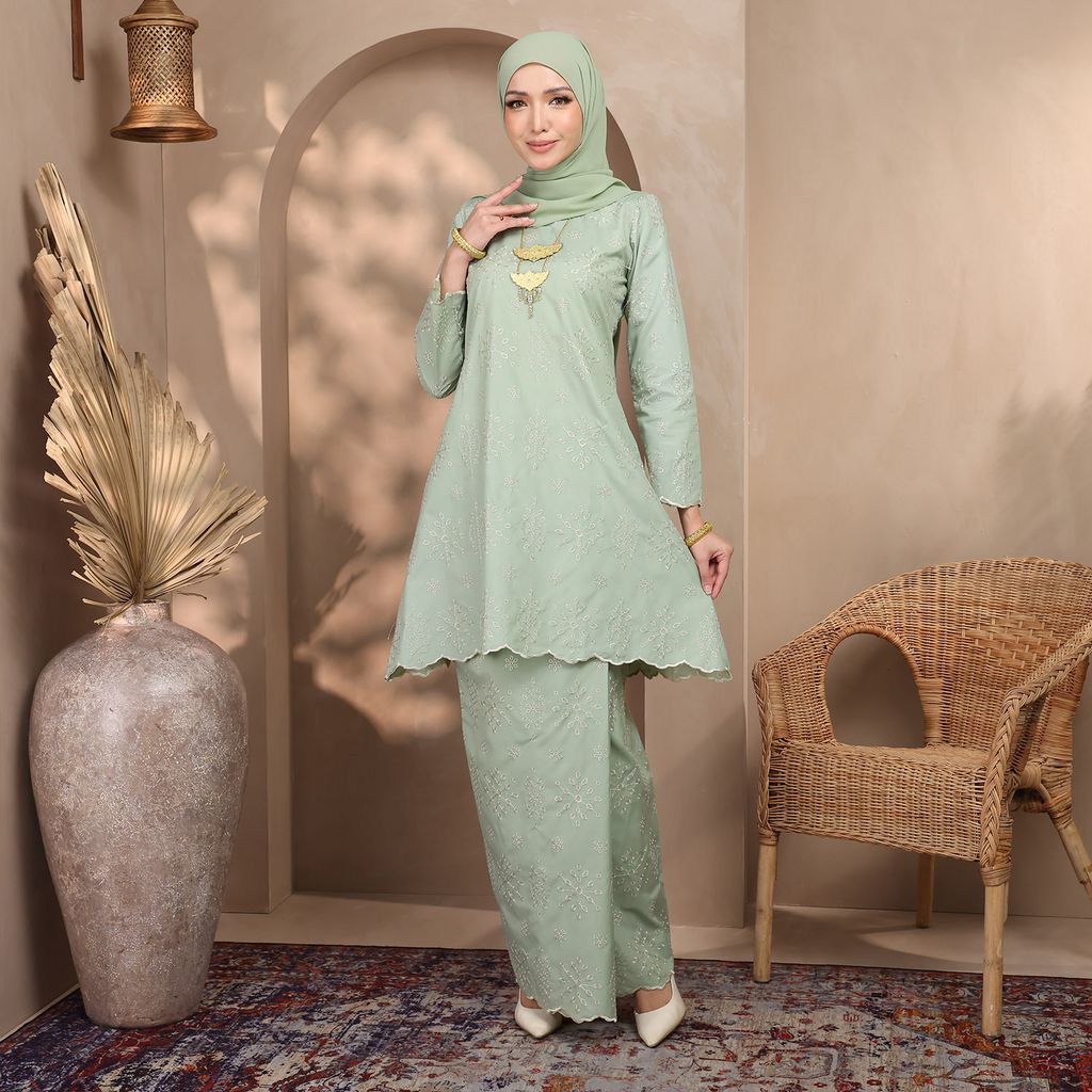 02 MAHSURI SAGE GREEN 01