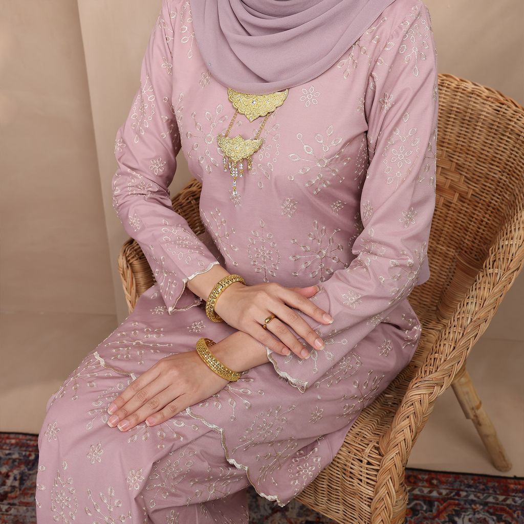 03 MAHSURI DUSTY PINK 02