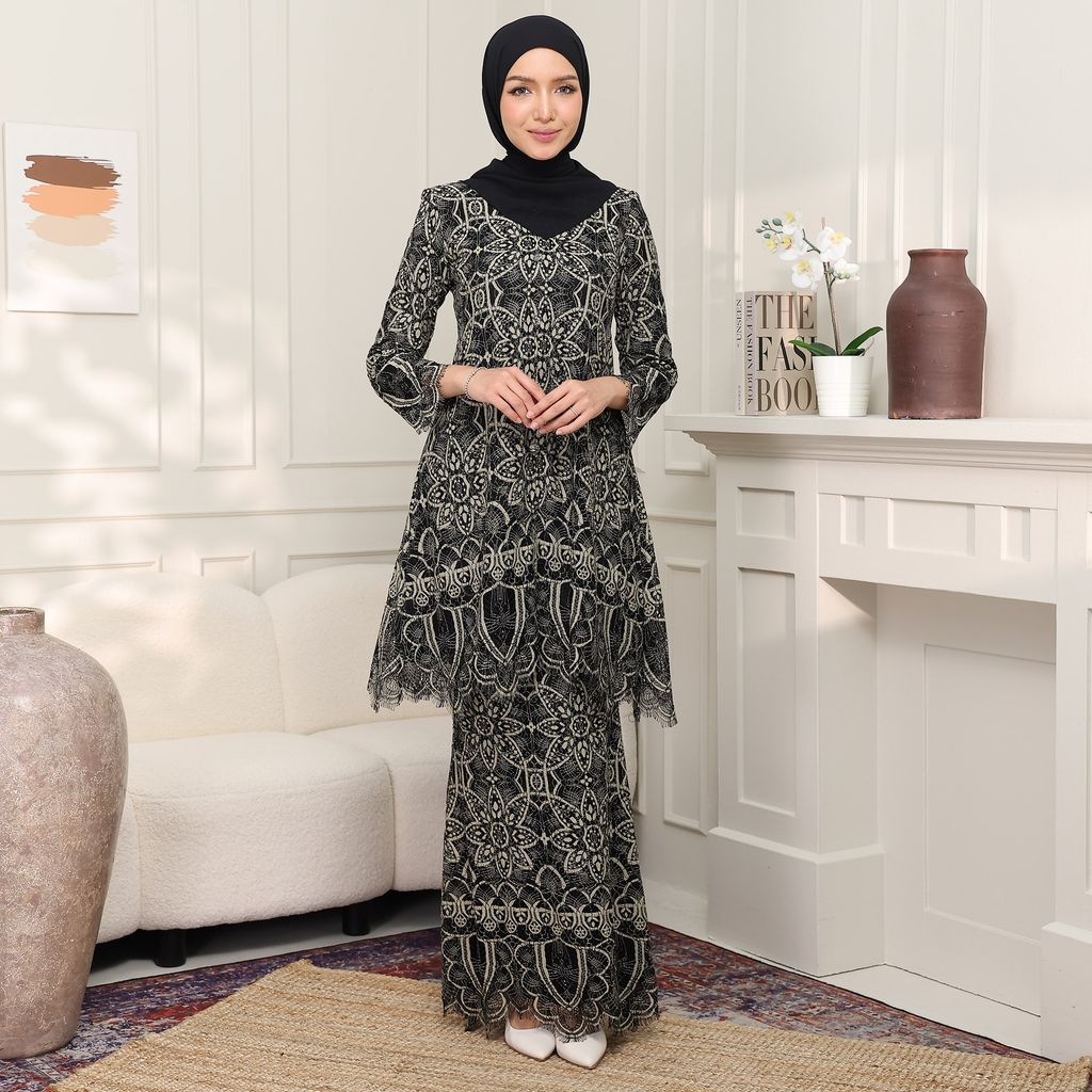 01 SRI KANDI BLACK 01