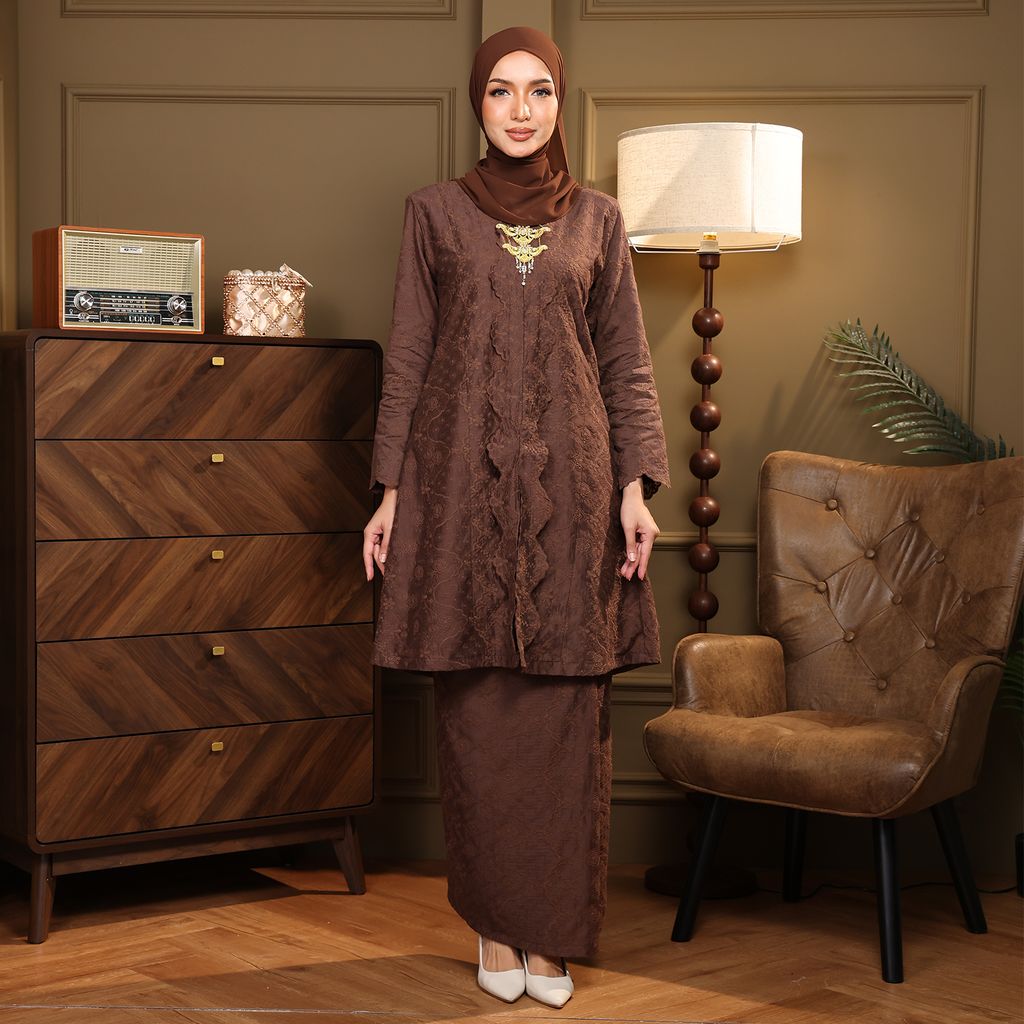 01 KESUMA RICH BROWN 01