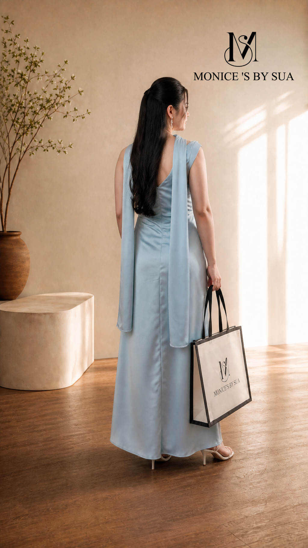 女模特专业服装摄影背面图