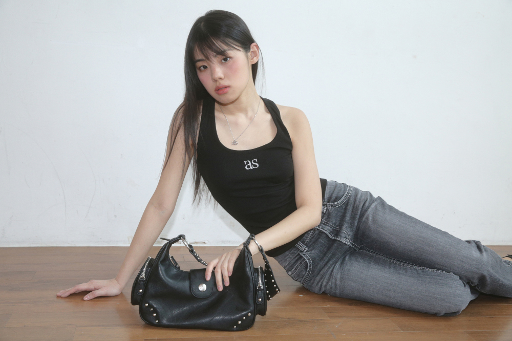 70106b38f350981ac5ecd4f5086e8281