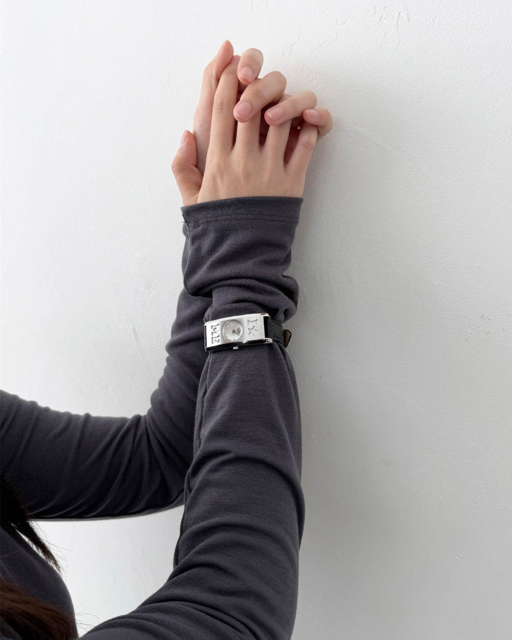 01edd477b35ebfcc98d1f025b49accb8