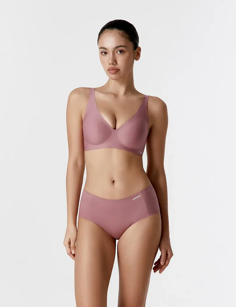 PLUS_8e4a1eda-0640-46be-97f5-368eed5ea8a5