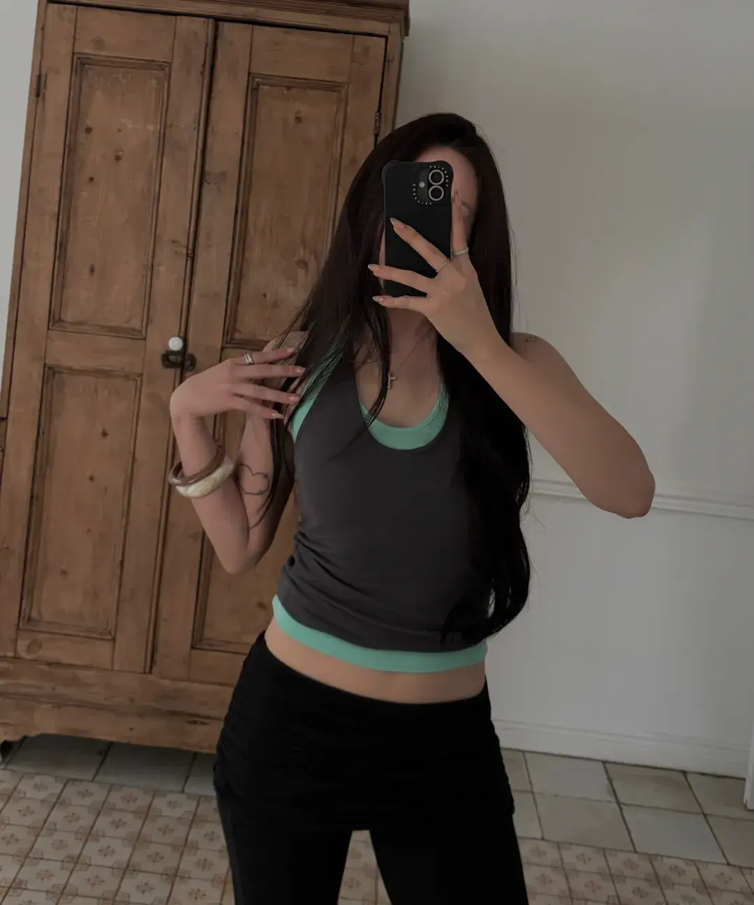 f15ae9b438474f0f9a9bbe20e37e4e68