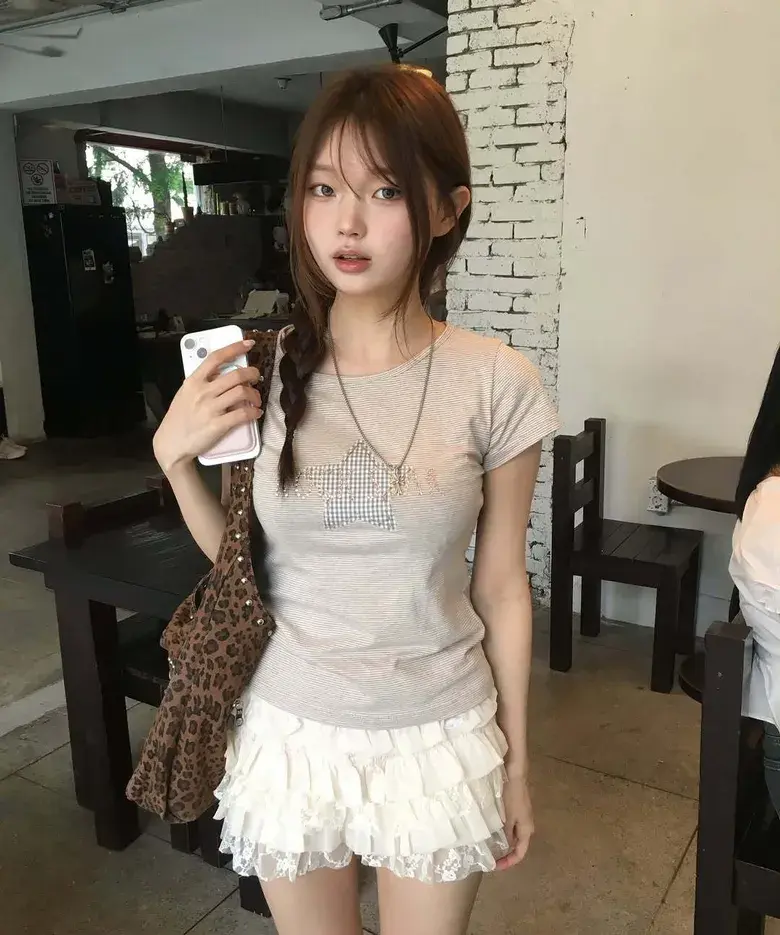 ea124b004b8e427fa882b64bc7168d40