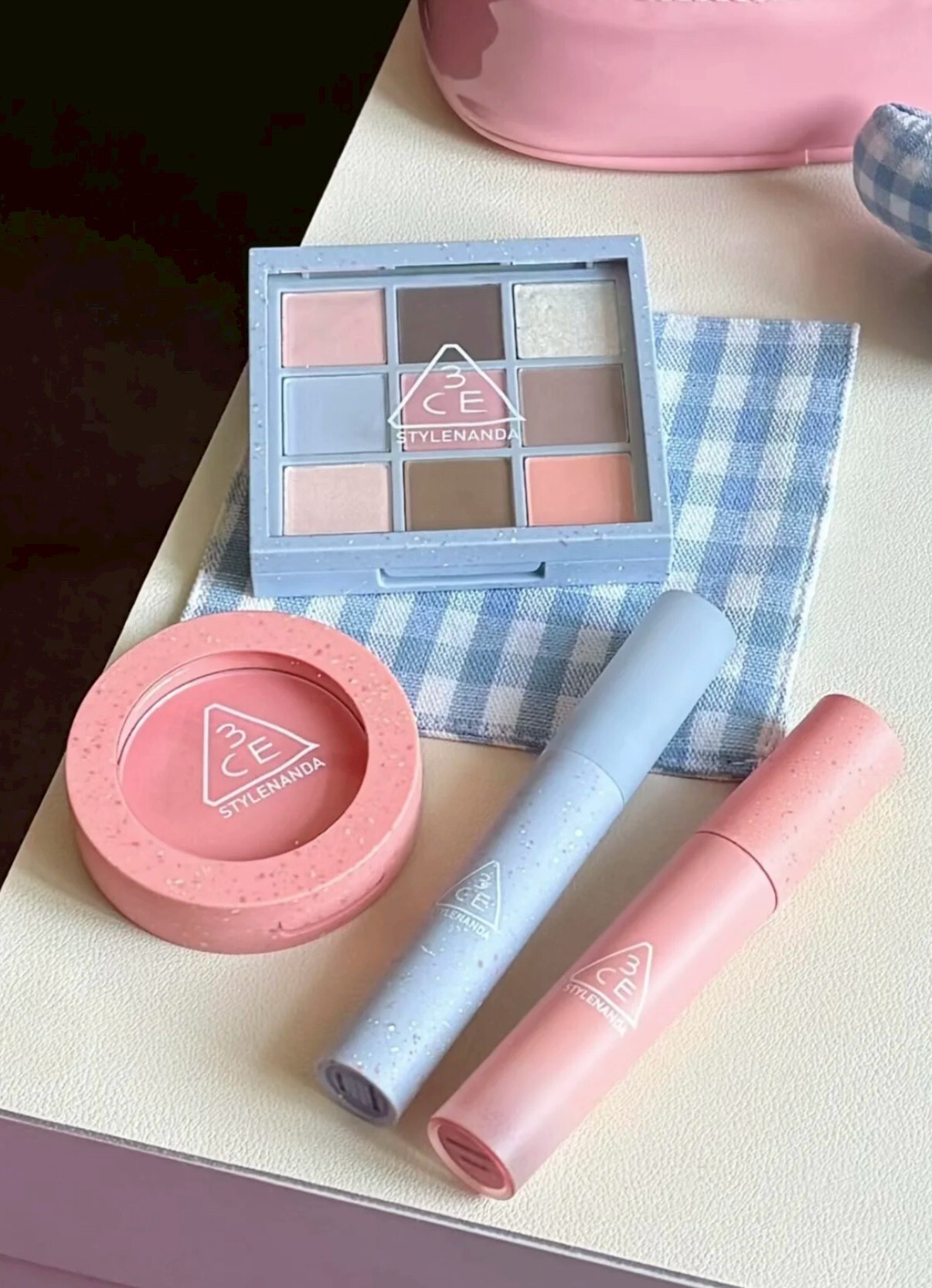 3C5ED8B5-16FB-4B6F-BD0A-8969FDA811A8