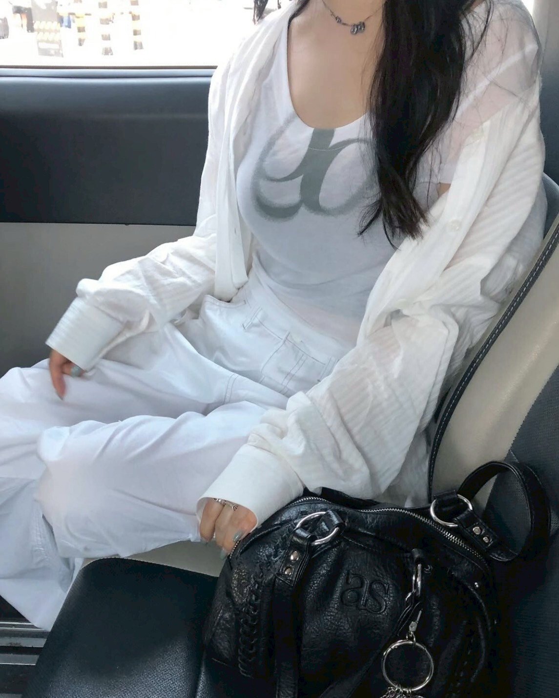 2C137C82-BC00-4C60-906D-8F2FEED1D4DB