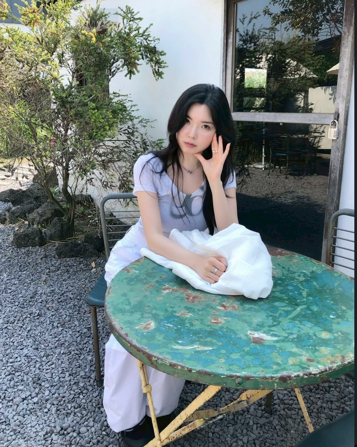 4F040972-5271-4B9B-AADF-4D74A2C1909E