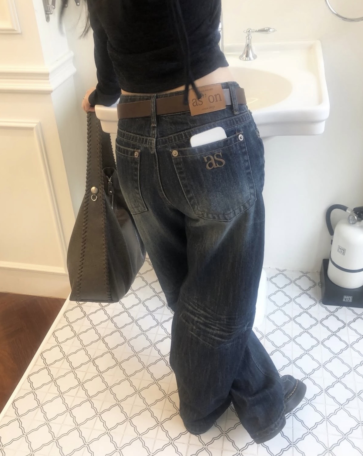 image_FBBE1EE6-4B74-4A12-89AB-F023BE0B52AD_1766127402