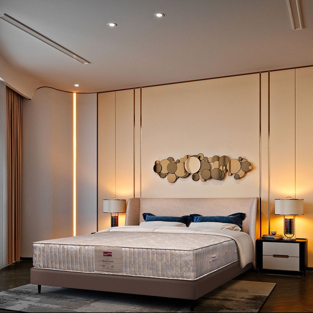 New-Royal-Jewel-Square