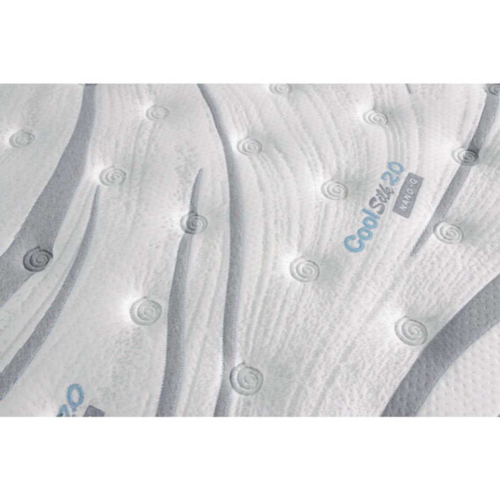 arctic-dream--2_071223121011-570x570@1x