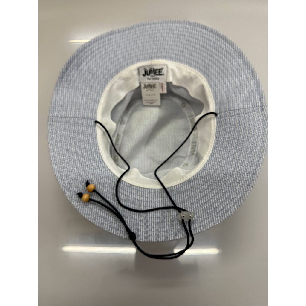 tw-11134207-7rbk3-manv8kiab5ncb8