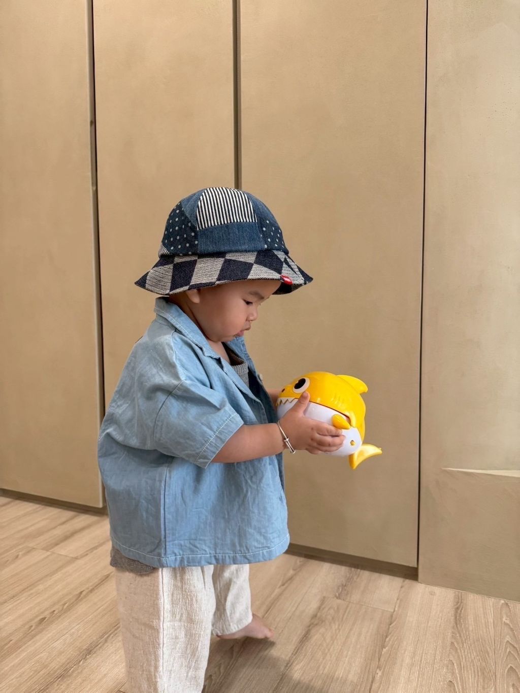 B9F1D5FA-775B-4637-81F1-80B1F391630A