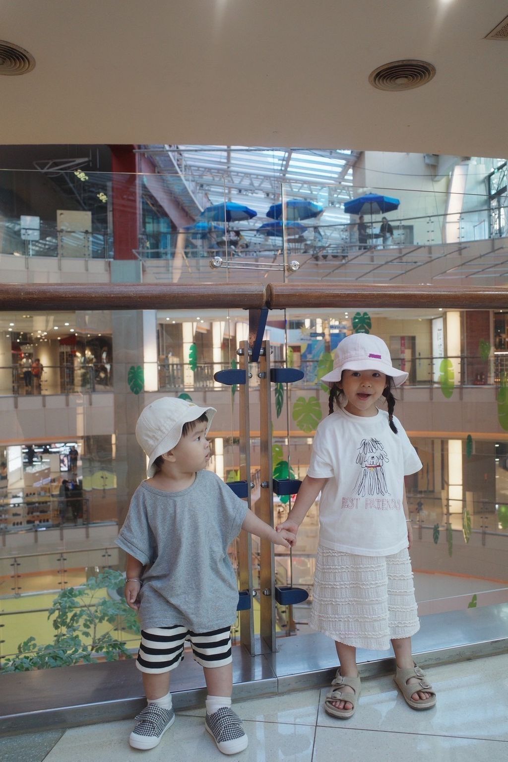 639D5B5F-61E1-4543-8958-5D8DE171D6F2