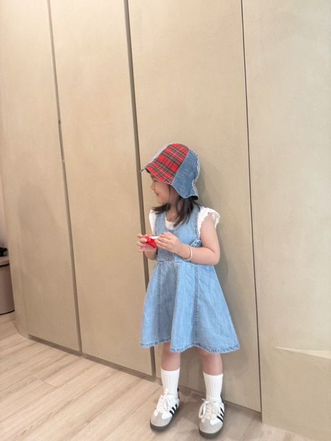 76E5F205-3A23-43B8-8984-A9FD2BF0646D