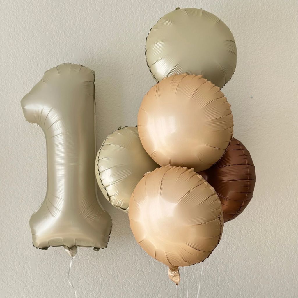 tw-11134207-820lg-mk7isjyf0vt00e