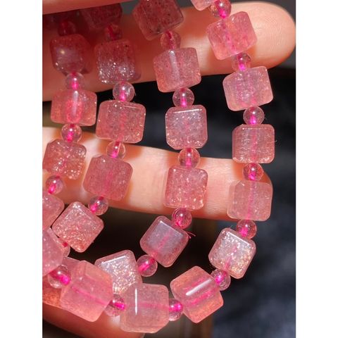 tw-11134207-820la-mmk1nyclzfuq7b