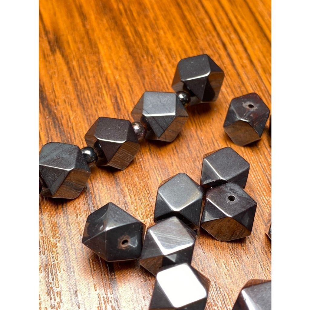 tw-11134207-820li-mlopidje57nl06