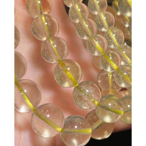 tw-11134207-820lf-mm1ktrzo7u2p82