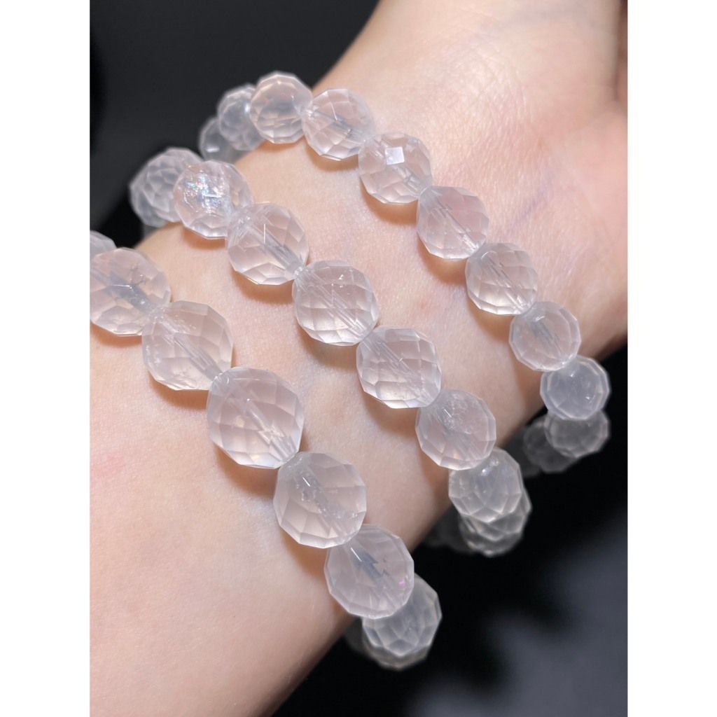 tw-11134207-820l4-mm1n2up8c1s325