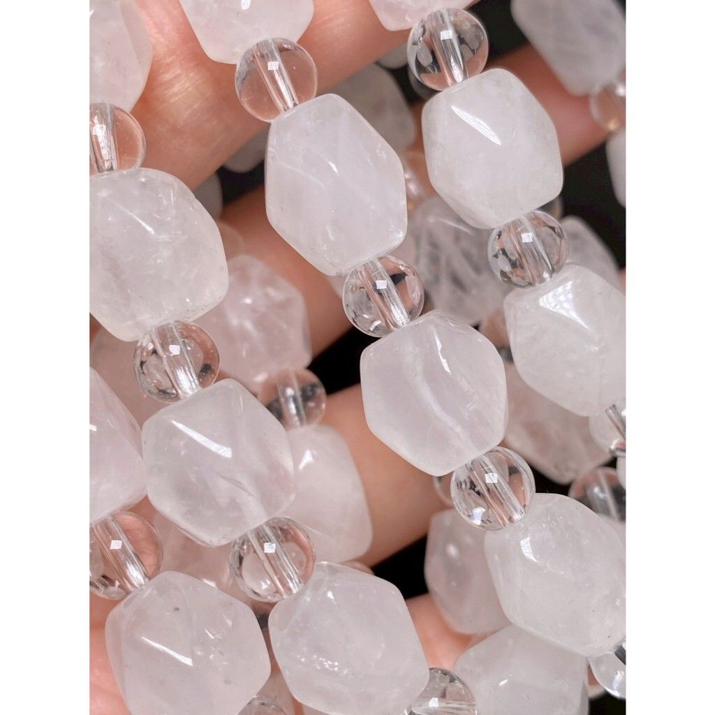 tw-11134207-81ztn-mhuacm3597np7d