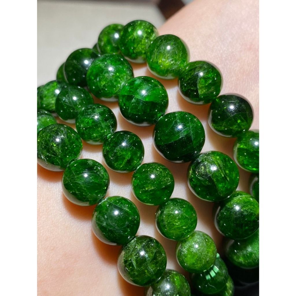 tw-11134207-820li-mm1hkcb6pvyg3b