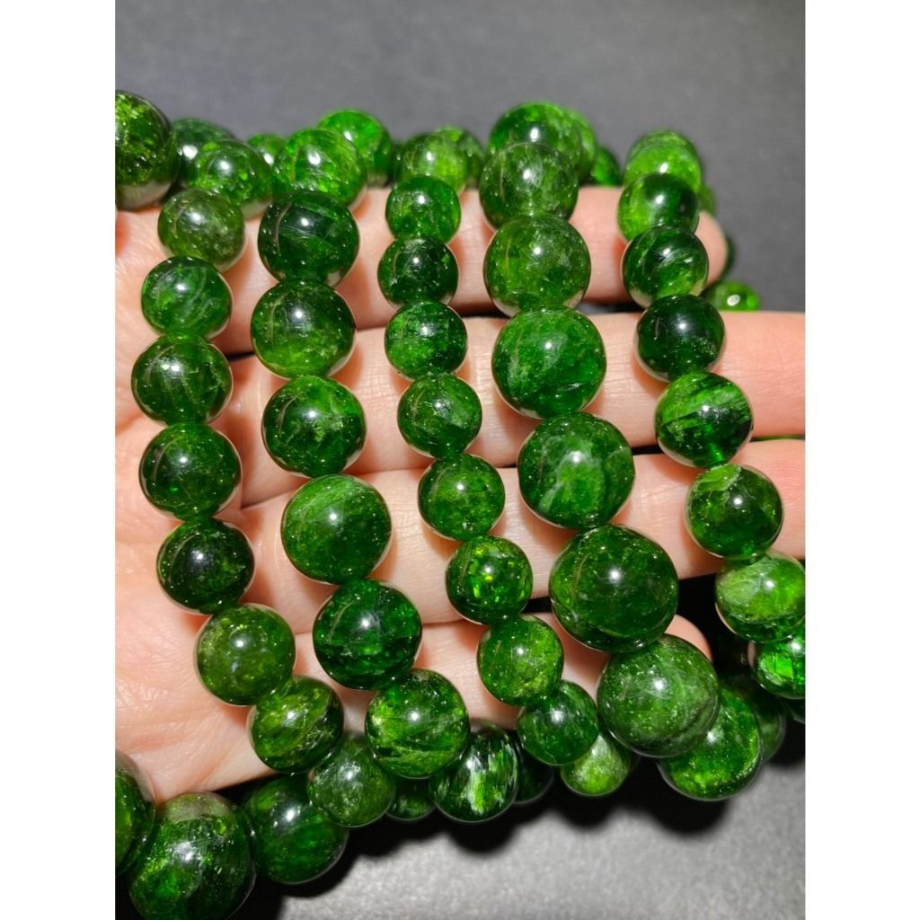 tw-11134207-820l9-mm1hkdu421hhd9