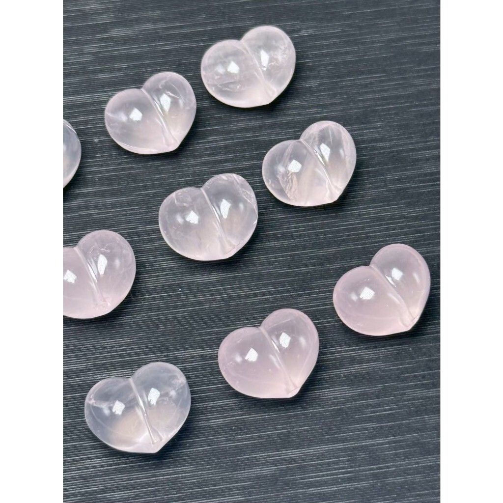 tw-11134207-820la-mlq60er3xmo008