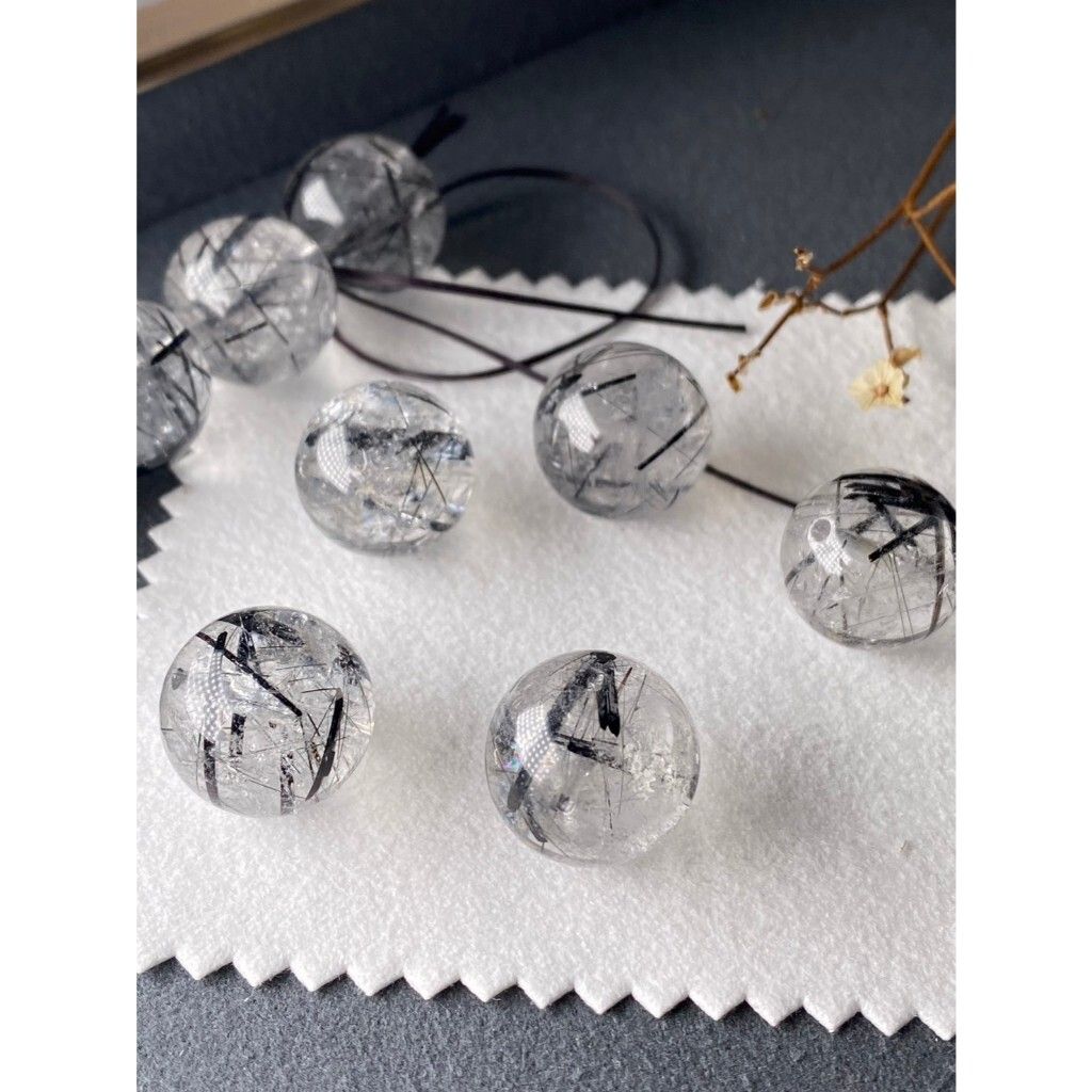 tw-11134207-7rasj-m4a6t24wb5q84a