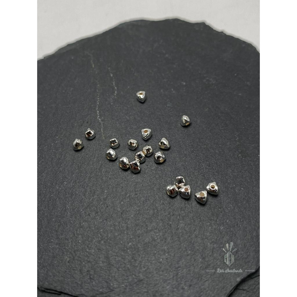 tw-11134211-7rasf-m2v2l0wtl3ez7d