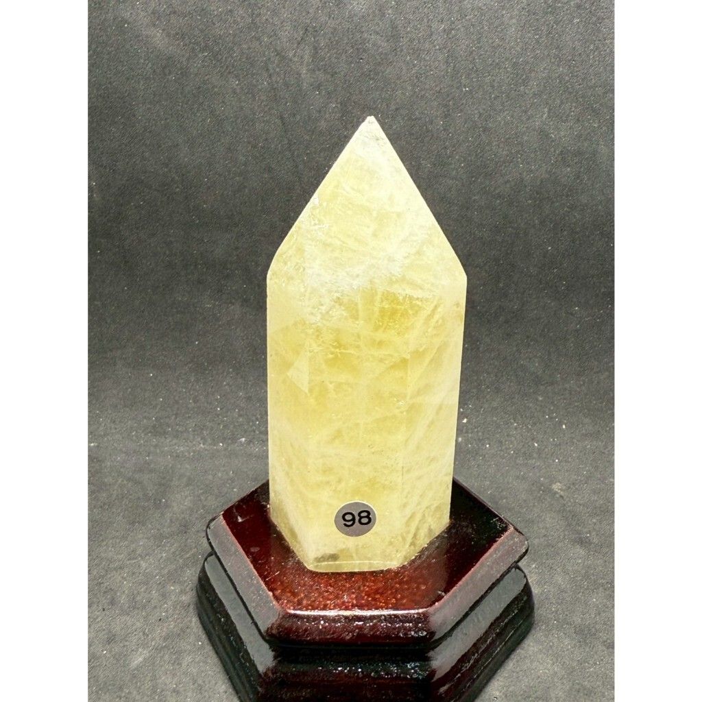 tw-11134207-7ra0u-mc1trk1crvi142