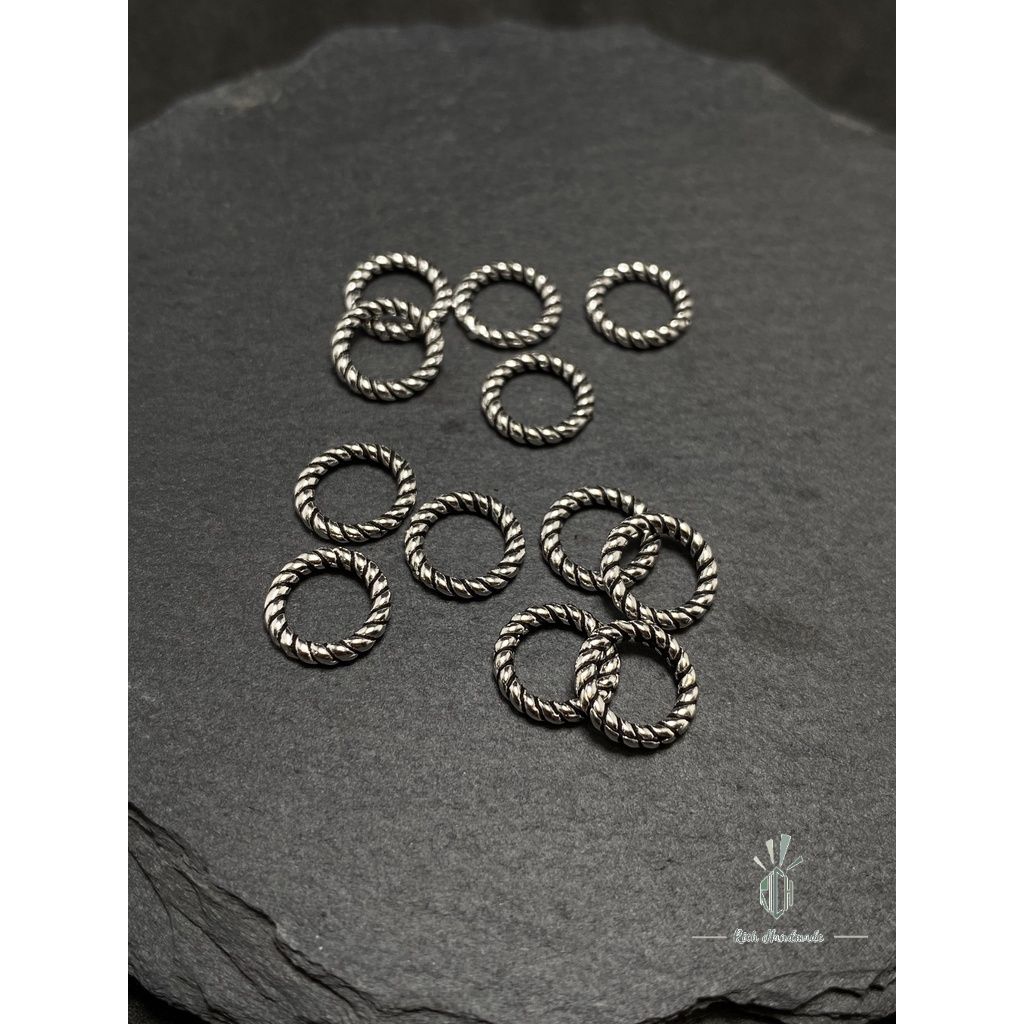 tw-11134211-7rase-m2v2pnbu66p7f5