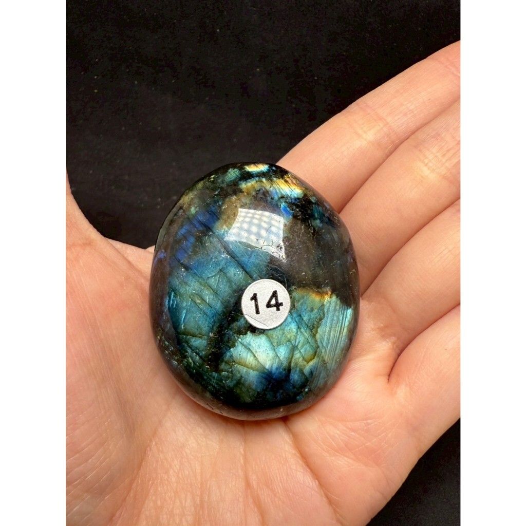 tw-11134207-7ra0u-mcadmo7rzx5a21