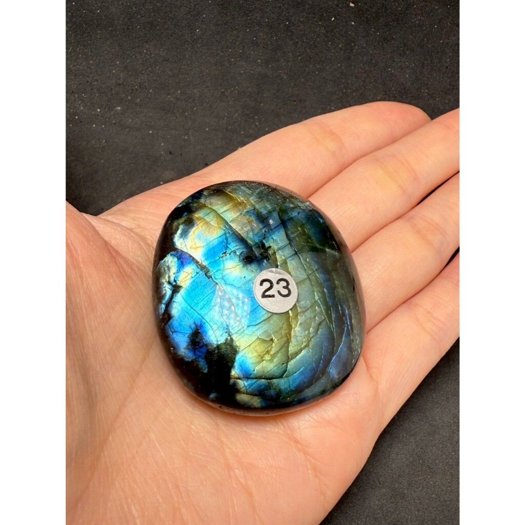 tw-11134207-7ra0k-mcadmz4o0z2m09