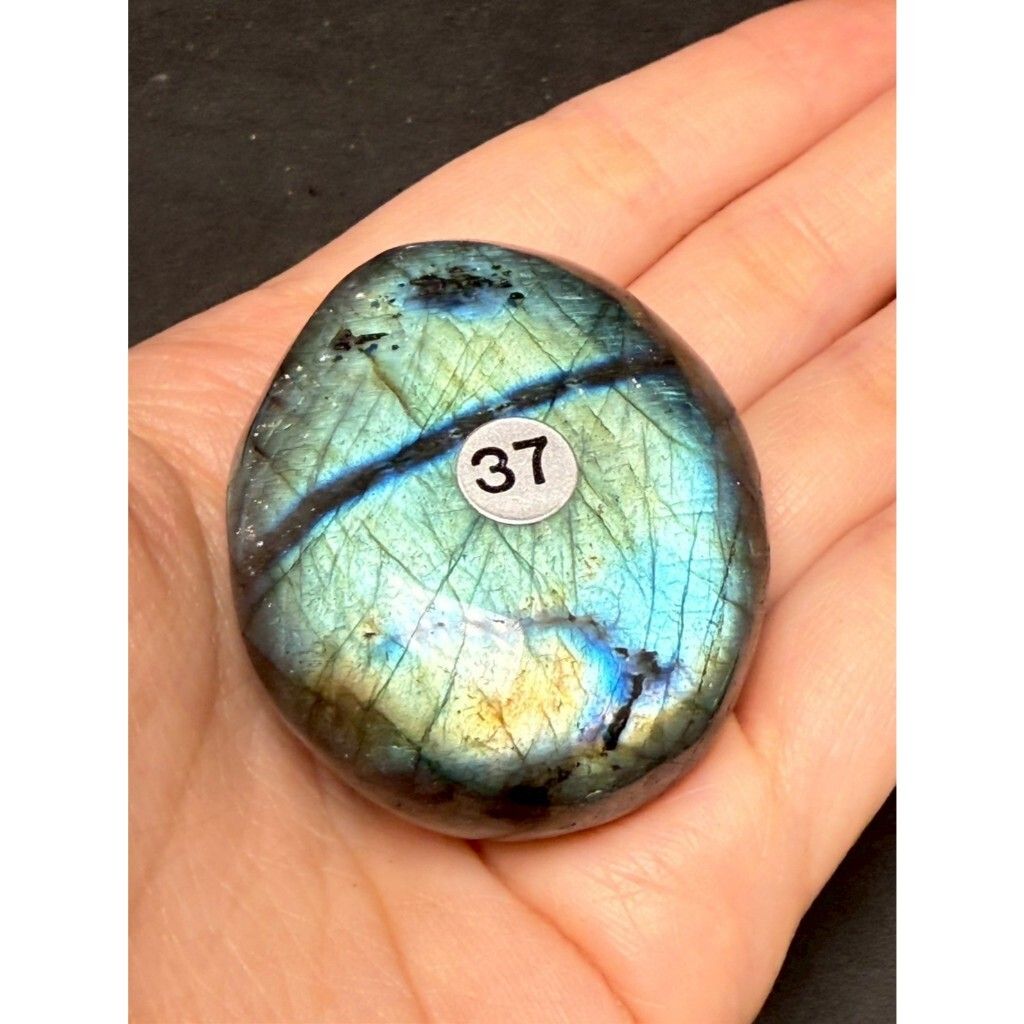 tw-11134207-7ra0n-mcadnrq26lblc9