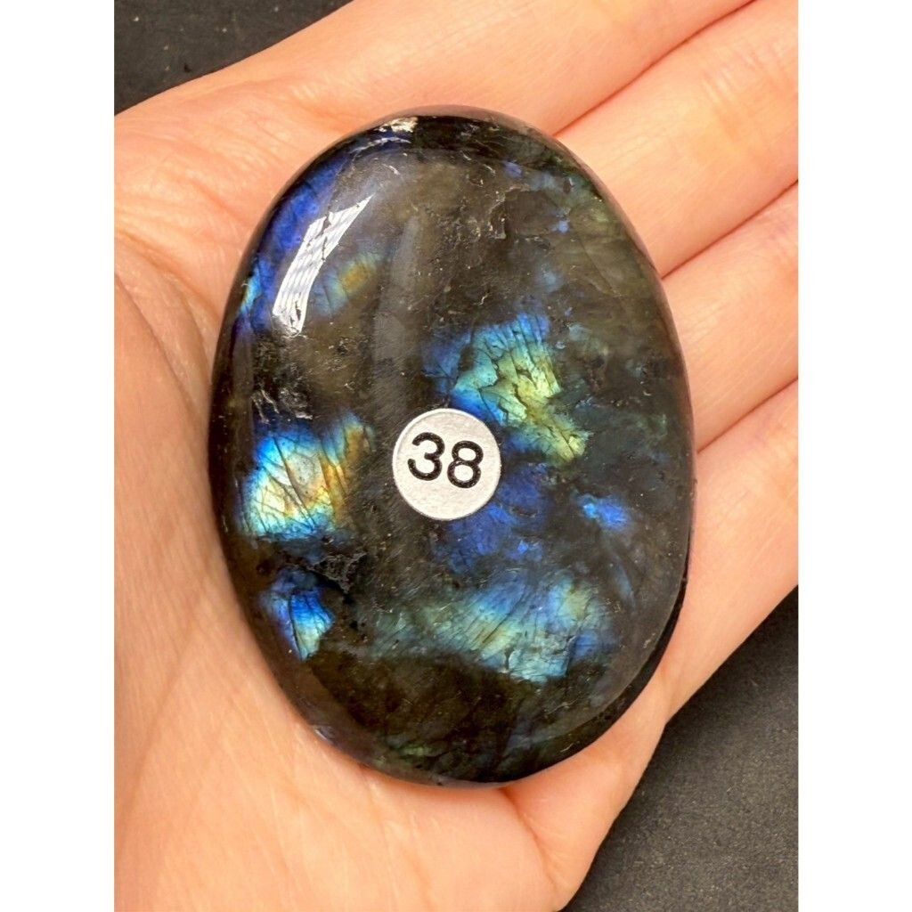 tw-11134207-7ra0g-mcadntadw5n208