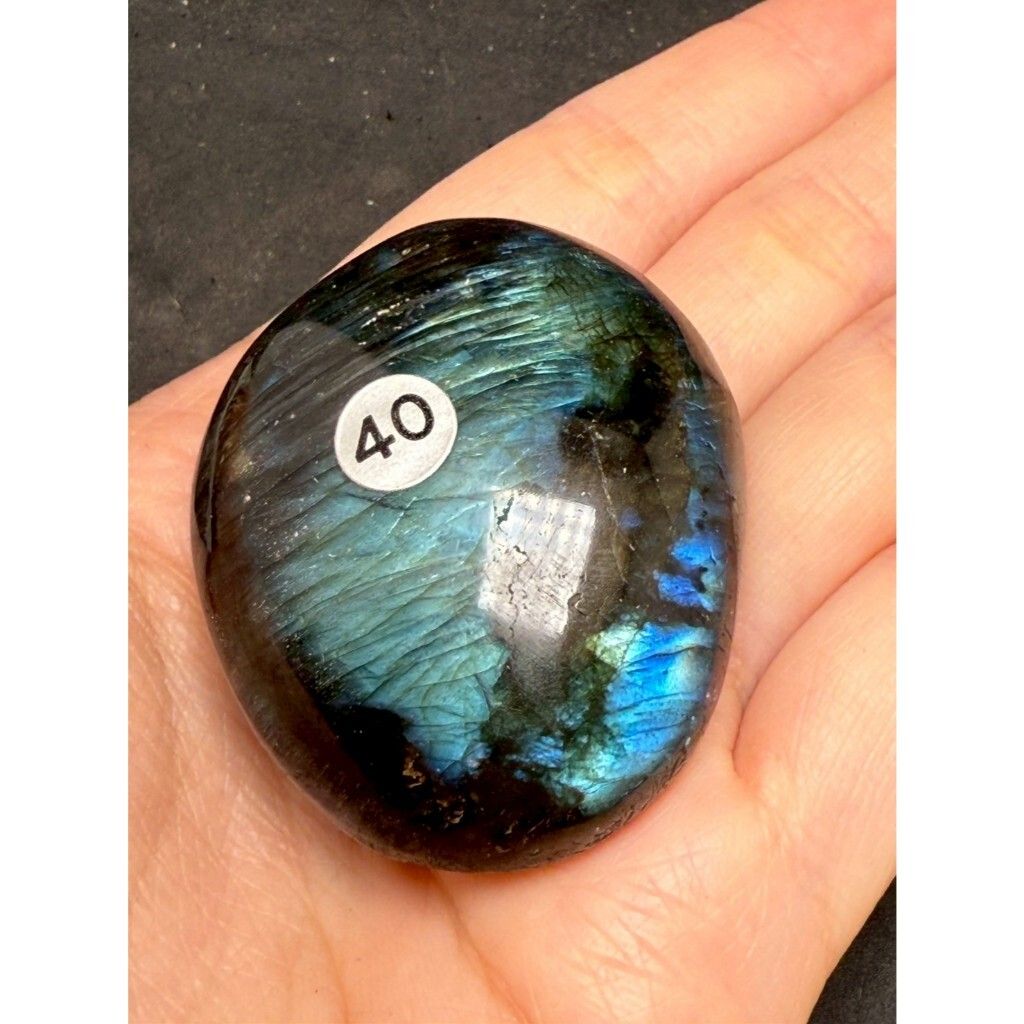 tw-11134207-7ra0p-mcadnwq4v2by55