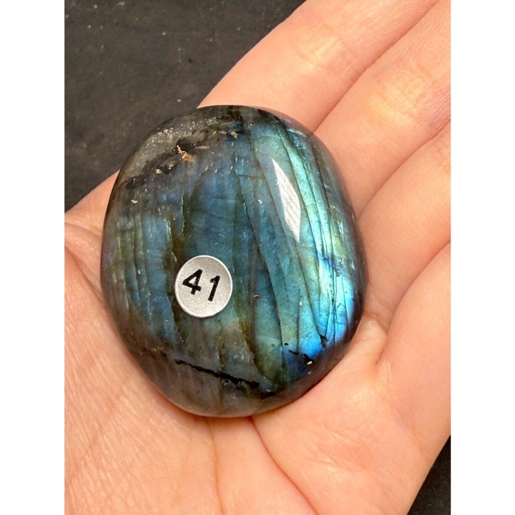 tw-11134207-7ra0l-mcadny06zo8hc4