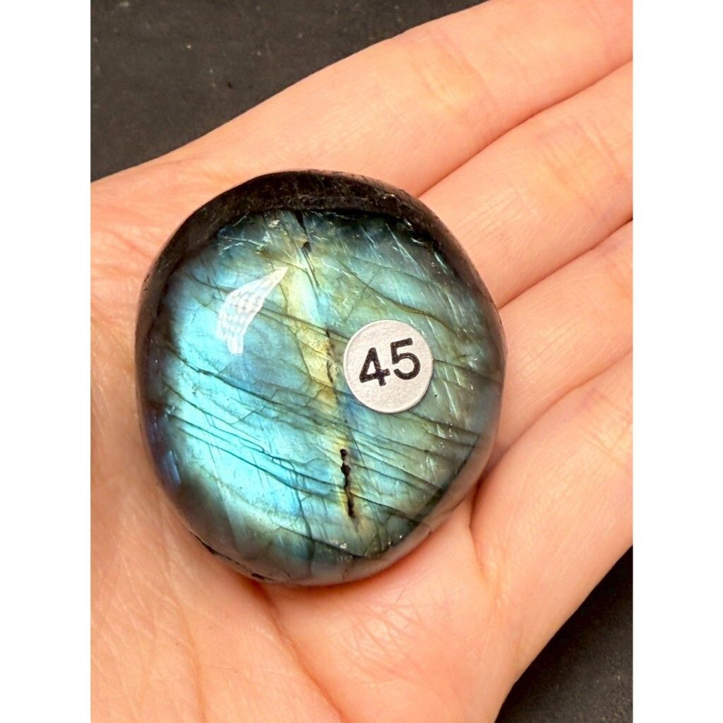 tw-11134207-7ra0n-mcado4b5rixab4