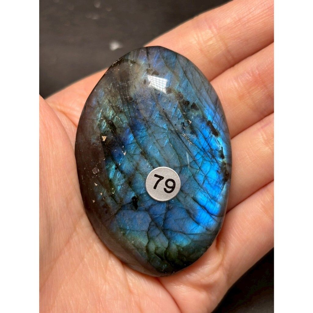 tw-11134207-7rbka-maxtzvi4r46xf2