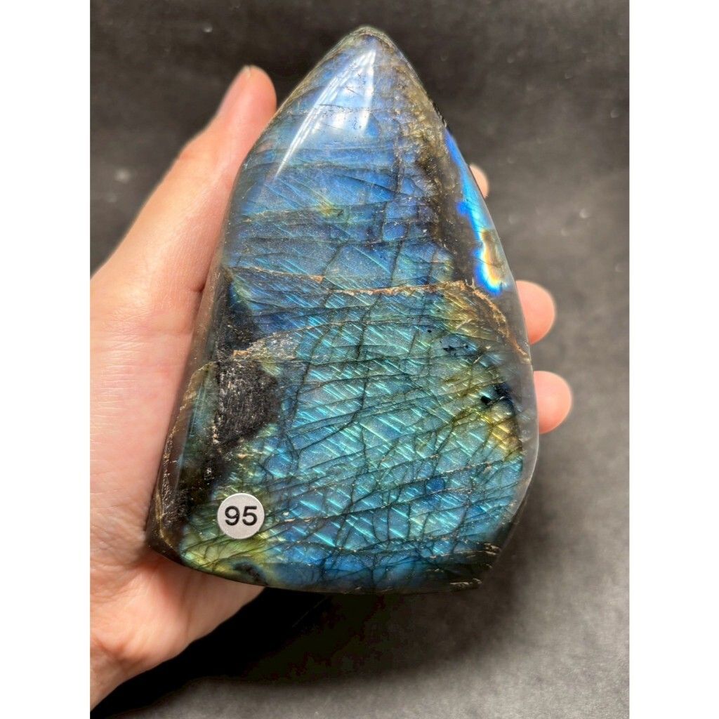 tw-11134207-7ra0h-mb7wv9dc6tbt8c