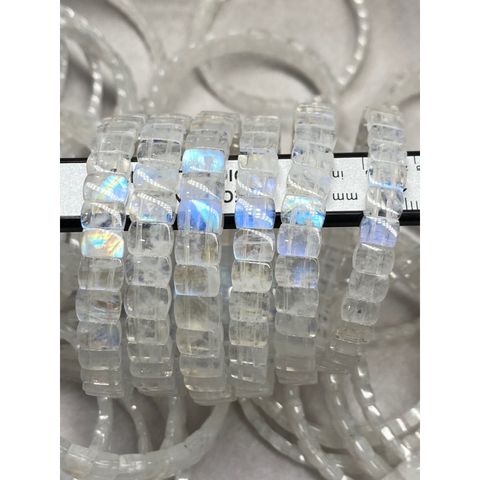 tw-11134207-7qul4-lfaxnrw5rz7x7f