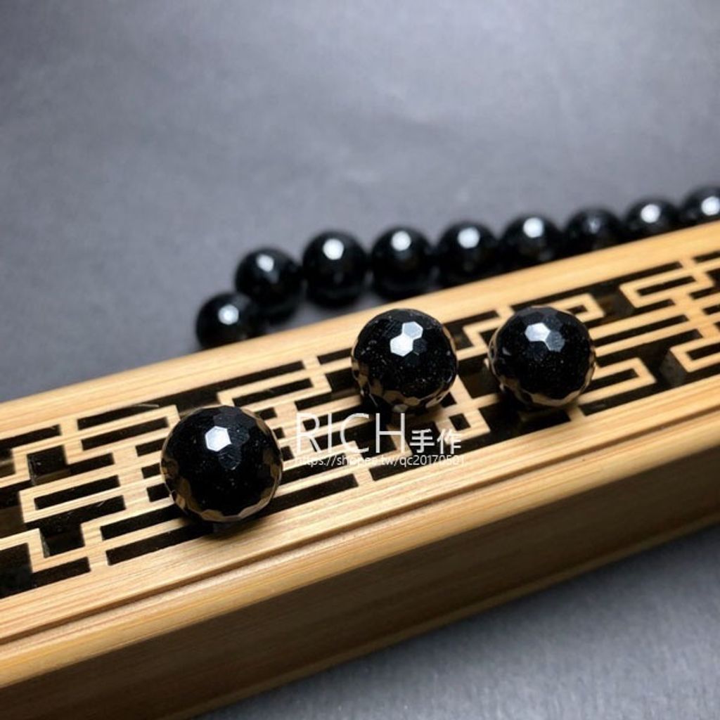 5792aafc441272e68e86a604debb0025