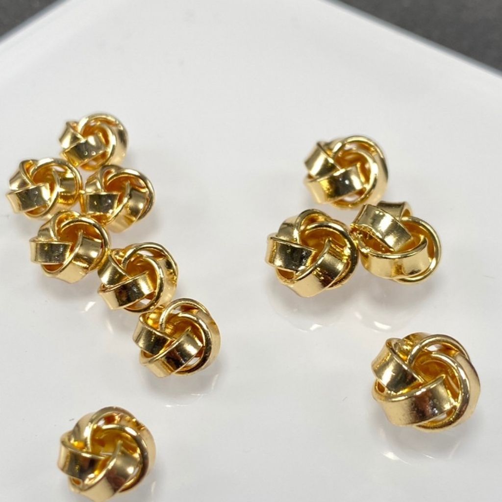 tw-11134207-7rasi-m4jpghzz24e81a