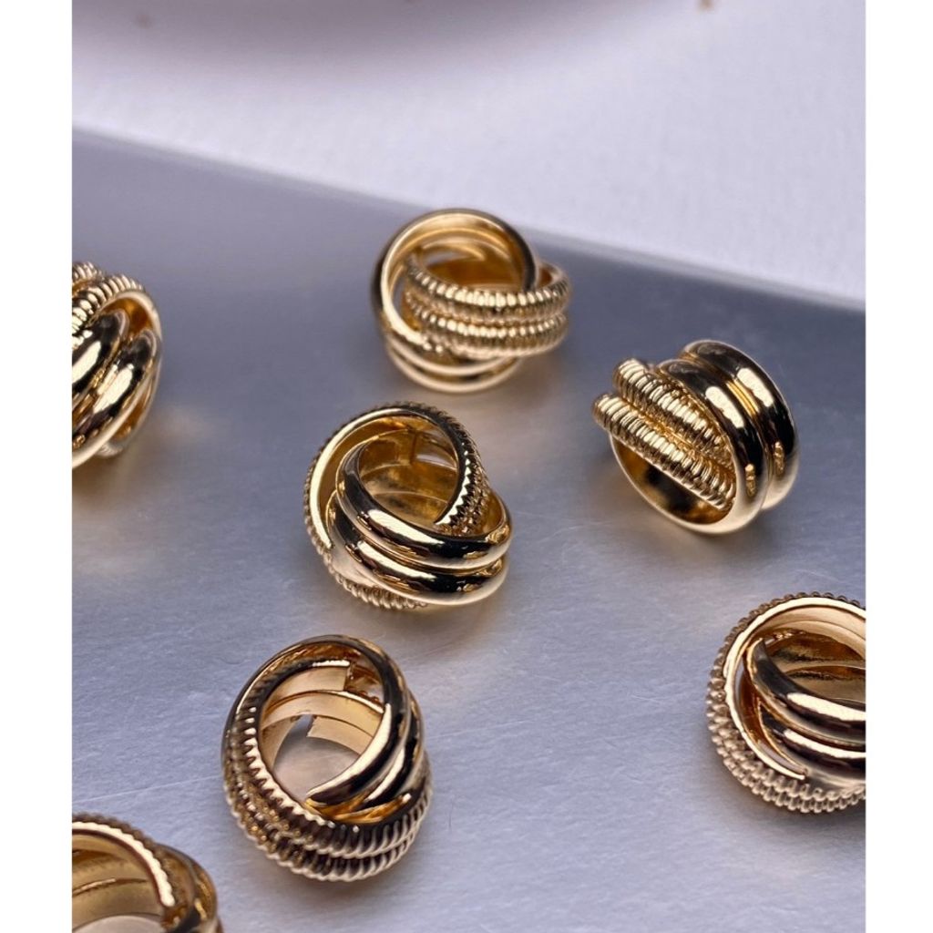 tw-11134207-7ras9-m4jpgxheee4r78