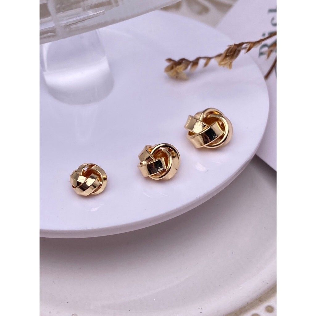 tw-11134207-7ras9-m3a7guvb8ymv5a