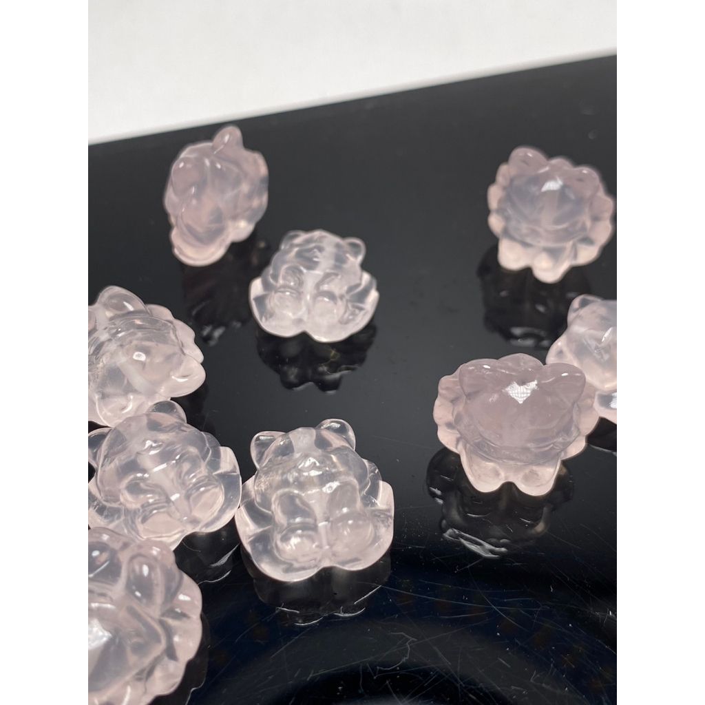 tw-11134207-7qukx-li17cc4t4uz24d