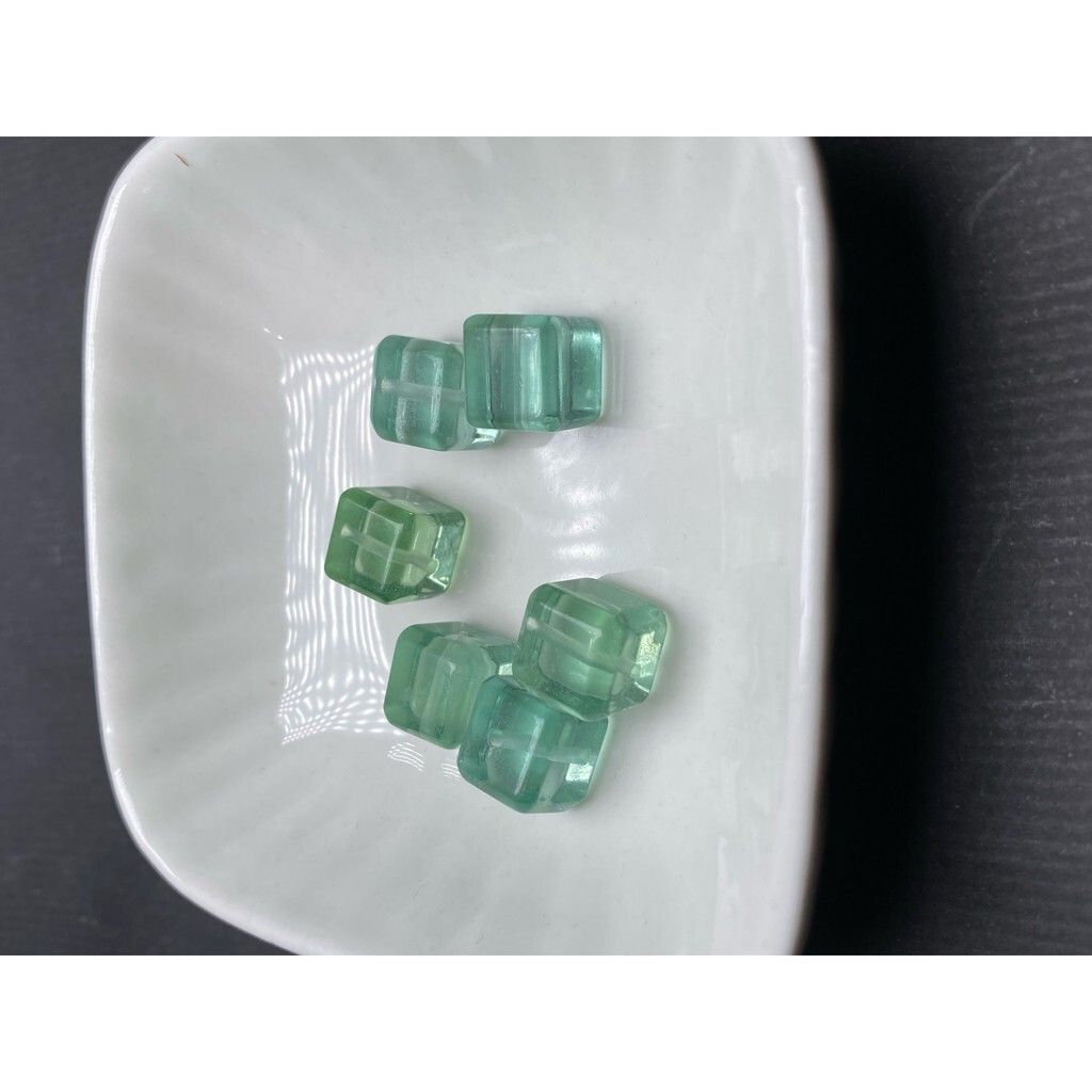 12bd1af4d375c72ff780f06ab769e69f