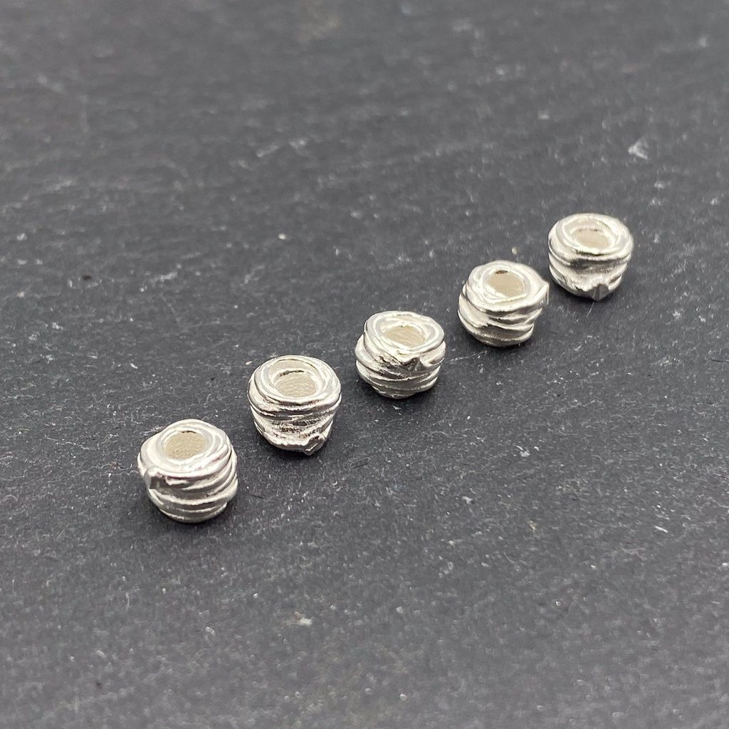 sg-11134201-22120-lku04s2r6klvd7